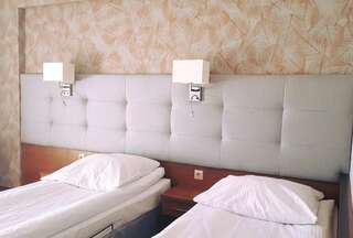Отель Hotel & Restauracja Timberland Orzesze Двухместный номер с 1 кроватью или 2 отдельными кроватями-11